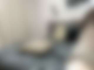 Bella's Live Sex Cam Show