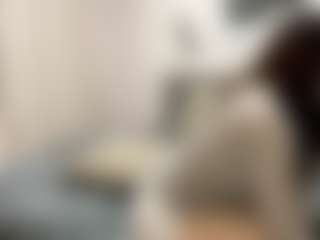 Bella's Live Sex Cam Show