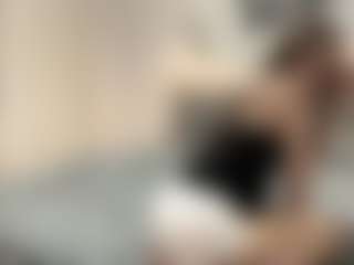 Bella's Live Sex Cam Show