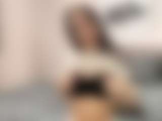 Live cam show with Bella - Genital Piercings on xxxlivecams.org