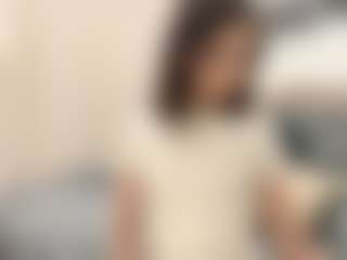 Bella's Live Sex Cam Show