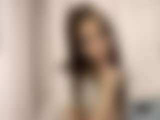 Bella's Live Sex Cam Show