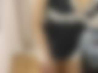Live cam show with Bella - Student on crypto-cams