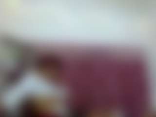 Live cam show with Miiassofiia - Skinny on Hubzter Live