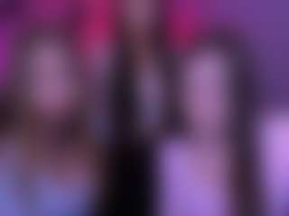 Live cam show with princessnicolee - Blue Eyes on googirlz