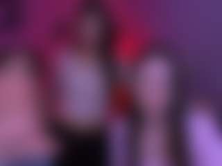 Live cam show with princessnicolee - Average on boobsie.com