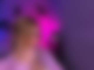 Live cam show with princessnicolee - Skinny on AdultVida.com