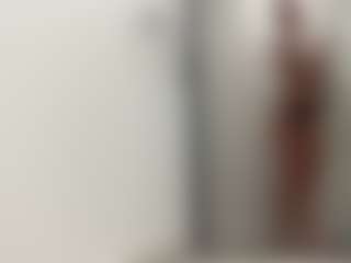 Live cam show with bbybreexx - Skinny on milfzrlive.com
