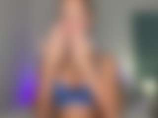 Live cam show with bbybreexx - Thin on Camming Site