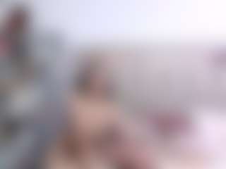 Live cam show with BrinneCastillo - Double Penetration on Hubzter Live