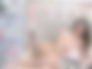 Live cam show with BrinneCastillo - New Big Ass on livesuperchat.net