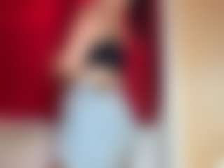 Live cam show with danielasOcraft - New Brown Eyes on Camming Site