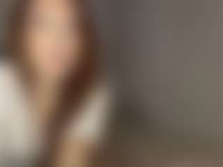 Live cam show with Amelia - Latina MILF on Soda Cam