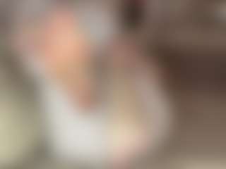 Live cam show with Amelia - Middle Aged on fuck-show.com