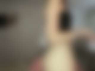 Live cam show with Amelia - Curvy Middle Aged on Gym Cam Girls