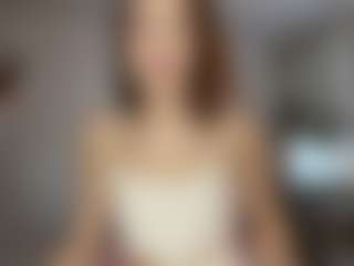 Live cam show with Amelia - College Brown Hair on Camsoda