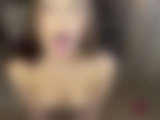 Live cam show with Amelia - Petite MILF on CSO-WL