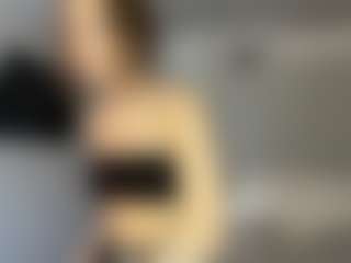 Amelia's Live Sex Cam Show