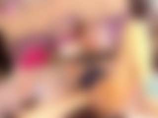 Live cam show with EvelynaGrey - Smoking on Soda Cam