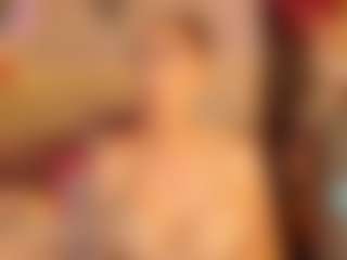 Live cam show with EvelynaGrey - Granny Squirt on madthumbs