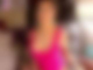 EvelynaGrey MILF webcam performer live streaming