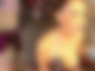 EvelynaGrey's Live Sex Cam Show
