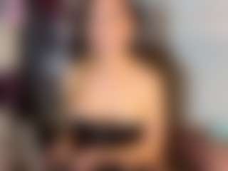 Live cam show with EvelynaGrey - Fingers on MyBangCams