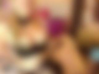 Live cam show with EvelynaGrey - New Anal on studioflirtlive.com