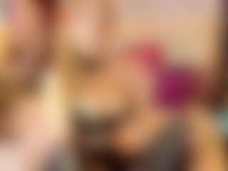 Live cam show with EvelynaGrey - Blonde Hair HD on chickslive.net