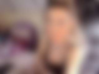 Live cam show with EvelynaGrey - Granny Squirt on mypornchat.com