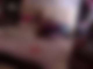 Live cam show with EvelynaGrey - Granny on WildCum