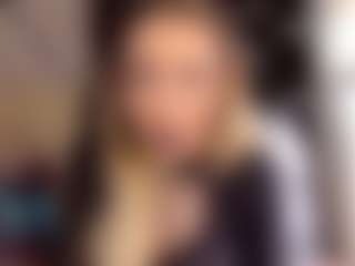 Live cam show with EvelynaGrey - Granny MILF on CamwithHer