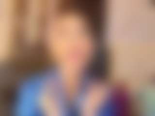 EvelynaGrey MILF webcam performer live streaming