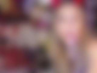 Live cam show with EvelynaGrey - Blonde Hair Middle Aged on Camsoda