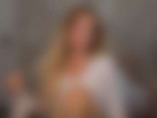 Live cam show with Lady-Alise - Flashing on madthumbs