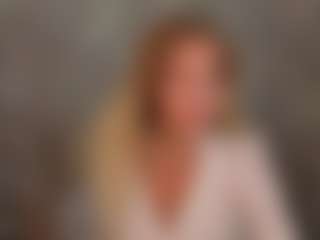 Live cam show with Lady-Alise - Fingering MILF on CSO-WL