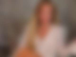 Live cam show with Lady-Alise - Fingering MILF on Milfs Live