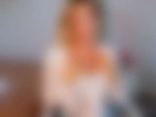 Live cam show with Lady-Alise - Mature Young Adult on Milfs Live