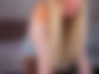 Live cam show with Lady-Alise - Teasing on CamSodaAdn