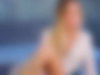 Live cam show with Lady-Alise - Blue Eyes on Lustler