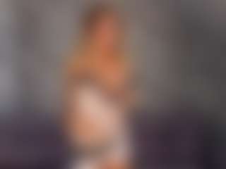 Live cam show with Lady-Alise - Mature Young Adult on intimatelivegirls.com