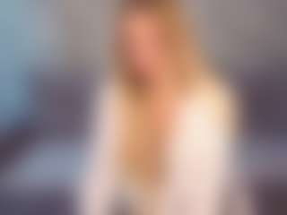 Live cam show with Lady-Alise - Mature Young Adult on Lustler