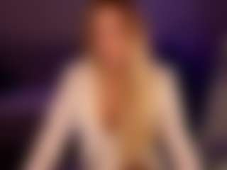 Live cam show with Lady-Alise - Fingering MILF on Hubzter Live