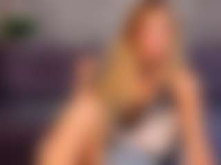 Live cam show with Lady-Alise - Skinny MILF on live.xbliss.ai