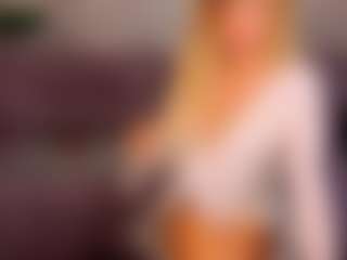 Live cam show with Lady-Alise - Cute on livesexfox.com