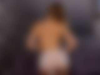 Live cam show with Lady-Alise - Teasing on crypto-cams
