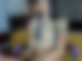Live cam show with michy-melo - Fingers on CamwithHer