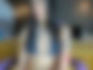 Live cam show with michy-melo - Fingers on boobsie.com
