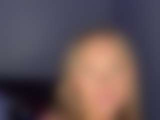 MoonlitCouple's Live Sex Cam Show