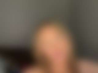MoonlitCouple's Live Sex Cam Show
